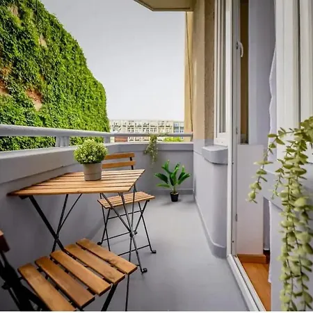Baby Blue I 2 Bedroom In Piata Unirii *
